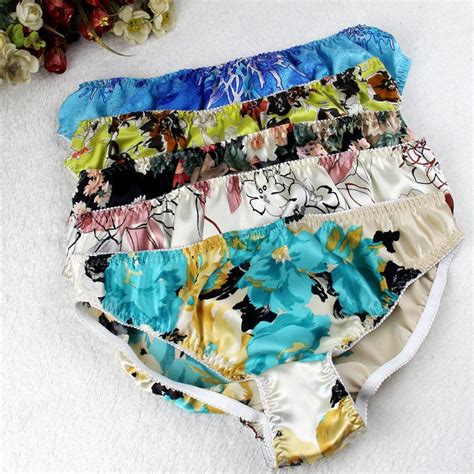 2020 Wholesale Flower Print Panties Women 100 Mulberry Silk Sexy Briefs Casual Underwear Plus
