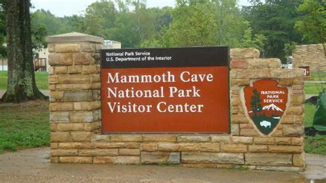 Outside The Visitor Center Picture Of Mammoth Cave Mammoth Cave