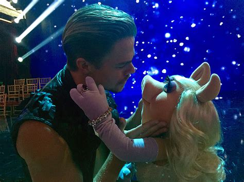 Dancing With The Stars Miss Piggy Poses With Derek Hough