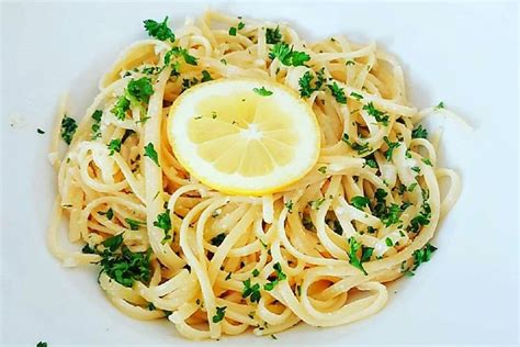 Spaghetti al limone: la ricetta del primo piatto fresco e leggero