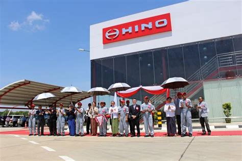 As a genuine hino service centre, northpoint hino provide approved service personnel who are specifically trained to work on and understand hino products, making them the ideal place for all. Hino Opens Service Centres, Pushes Trucks in Myanmar ...