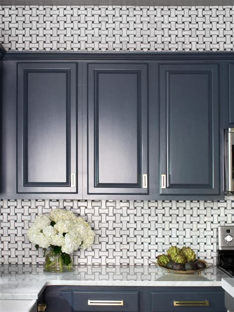 Common wall cabinet heights are 12 36 and 42 inches. Modern Kitchen Cabinet Doors: Pictures, Options, Tips & Ideas | HGTV