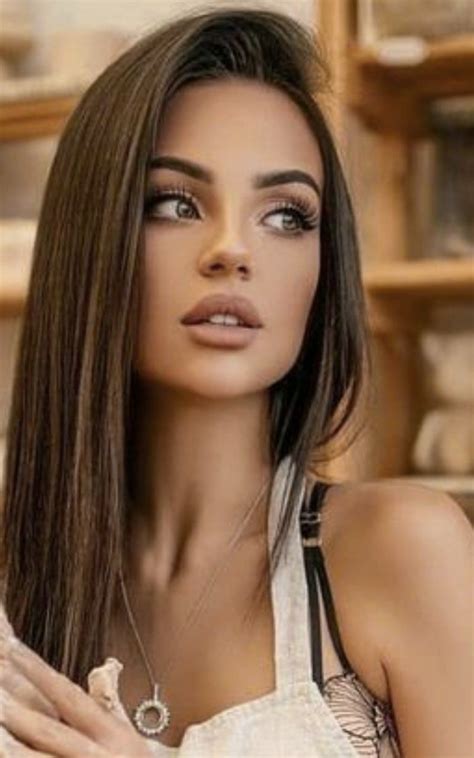 Pin By Anibal On Beauty In Beautiful Eyes Side Bangs With Long