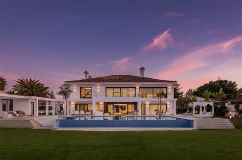 Fabulous Modern Beach Side Villa Newly Built In The Exclusive Villa