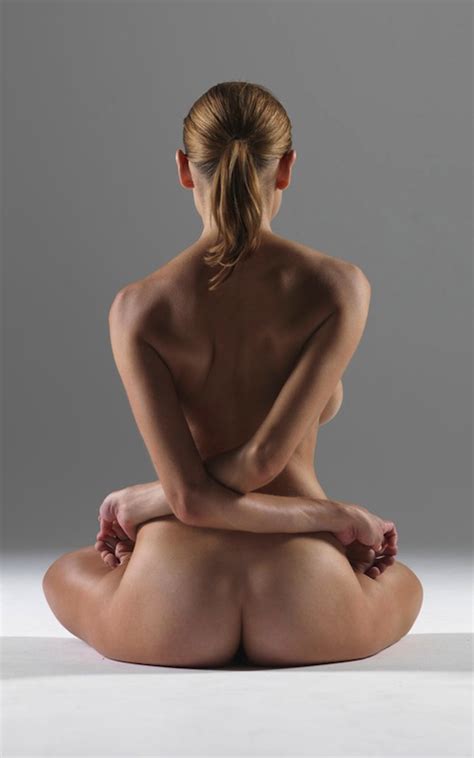 Yoga Sex Nude Women Or Men Bend It Stretch It Page 7 Xnxx