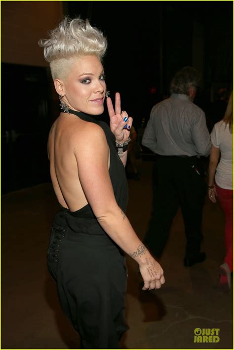 pink and gwen stefani iheartradio festival collaboration photo 2726038 gwen stefani no doubt