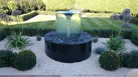 The garden water feature ideas in this guide are easily achievable in gardens big and small. 20 Stunning Garden Water Features That Will Leave You ...