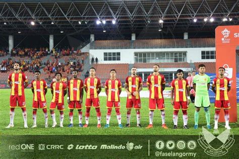 Tampil di hadapan ribuan suporter, indonesia peluang ini pun gagal berbuah gol. Menang Telak, Selangkah Lagi Evan Dimas dan Ilham Udin ...