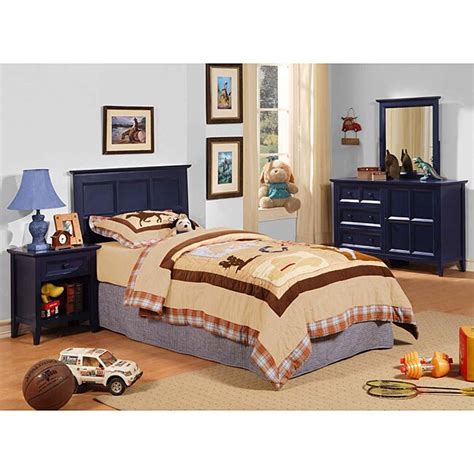 The town and country panel bedroom set features transitional styling and sports a distressed sandstone finish. The Palisades Youth Distressed Blue Bedroom Set - Free ...