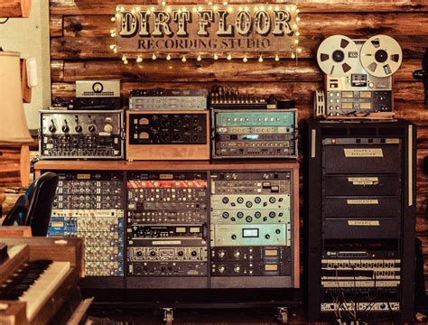 𝐒𝐄𝐑𝐕𝐈𝐂𝐄𝐒 — Dirt Floor Recording And Production