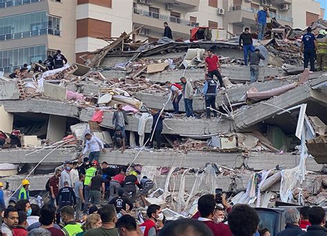 Ten hours after it struck, rescue workers were still pulling people from rubble in the turkish city of izmir. Earthquake hits the Aegean Sea off Greece and Turkey,