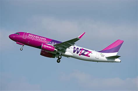 This is why we at wizz air have introduced extra health & safety measures in and out of our cabin, so you can say yes to experiencing more freely and no to giving up. Wizz Air can open direct flights from Budapest to Minsk ...