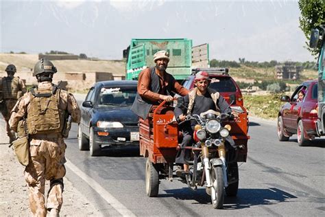 Taliban negotiators headed to presidential palace — report. Tálibán vyzývá NATO k odchodu. Až přijde pravý čas, tvrdí ...
