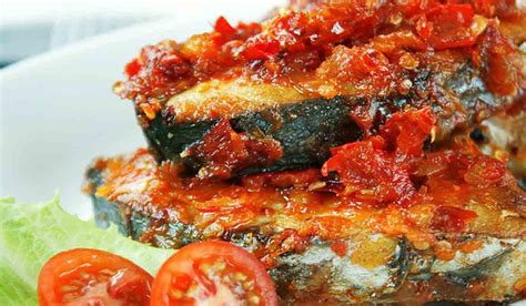 Ikan tongkol balado merupakan lauk sejuta umat di indonesia. RESEP PINDANG TONGKOL SAMBAL BUMBU MERAH