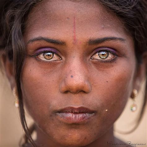 Magdalena Bagrianow Photography India Loqueva 2 Beautiful Eyes