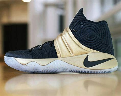 Try prime all go search en hello, sign in account & lists sign in account & lists orders try nike kyrie 3 black metallic gold release date look for this nike kyrie 3 in black and metallic gold to release on july 21st at select nike basketball. Nike Kyrie 2 black/gold | Adidas shoes women, Kyrie irving ...