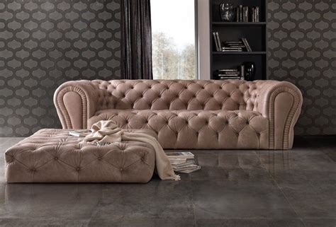 Solid rubber wood, cow leather. Ask about: Best Italian Chesterfield Sofa Designs - Tepte.com