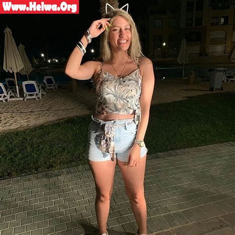 موده الادهم البنت اللي دمرت الميوزكلي وجننت مصر. أجمل صور مودة الادهم بفساتين قصيرة افخاذها عارية