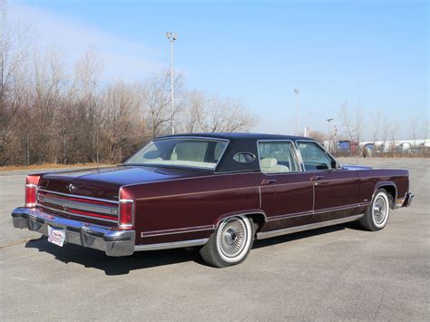 Lincoln motor company is a car manufacturer who creates and markets luxury vehicles. 1979 Lincoln Town Car | Midwest Car Exchange