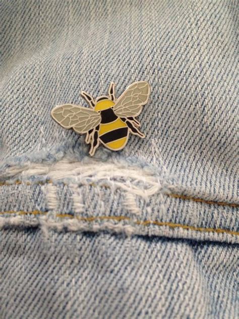 Is there any way possible that hellfire could be formatted to fit a macbook wallpaper. Image result for bumble bee aesthetic | Pin and patches ...