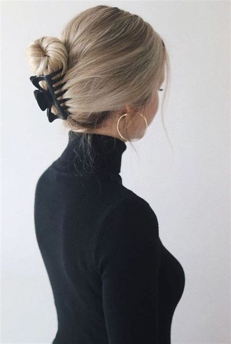 17 Idées de Coiffure Tendance avec une Pince Crabe