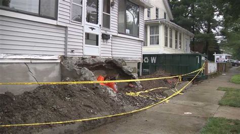 construction worker dies after wall collapse in medford