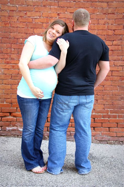 maternity affordable boutique clothing poses couple photos