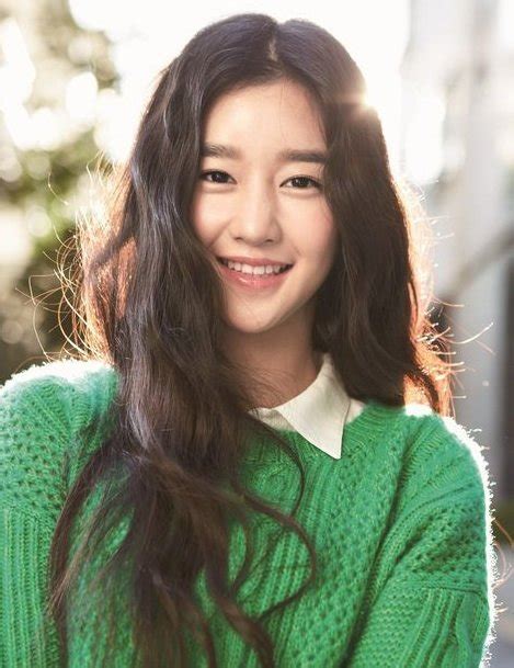 She debuted in cable channel tvn's sitcom potato star 2013qr3. » Seo Ye Ji » Korean Actor & Actress