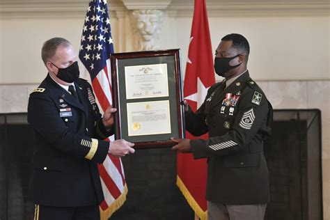 Army G 4 Sergeant Major Concludes 33 Year Career Article The United