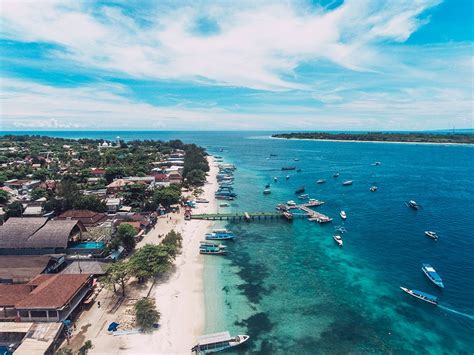 .gili trawangan lombok adalah paket wisata terfavorit di lombok, kunjungi pantai kuta lombok, desa sasak lombok, gili trawangan & kota mataram. Gili Trawangan Lombok Dan Tips Lengkap Untuk Liburan Di Sana