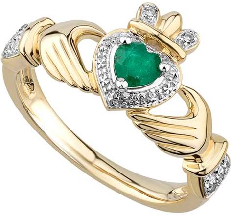 Emerald Claddagh Ring Gold 21092