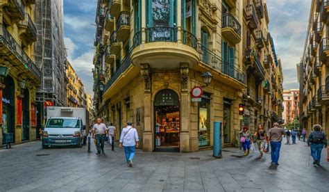 10 Cosas Que Sabes Si Vives En Ciutat Vella Barcelona Secreta