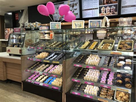 ‎ordering through the dunkin' app is fast, easy and contactless! Dunkin' Donuts is Named Dunkin' Coffee in Spain ...