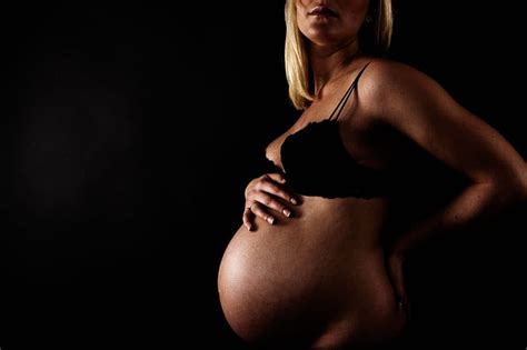 Maybe you would like to learn more about one of these? Gravid - Fotograf Peter Hestbæk