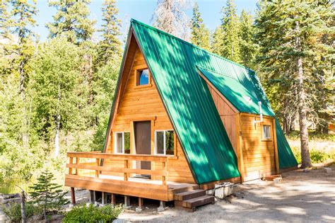 Mountain meadows cabins jacuzzi & firplace cabins offer 6 cozy comfortable cabins that sit just under the mogollon rim. Mountain Cabins - Reds Meadow