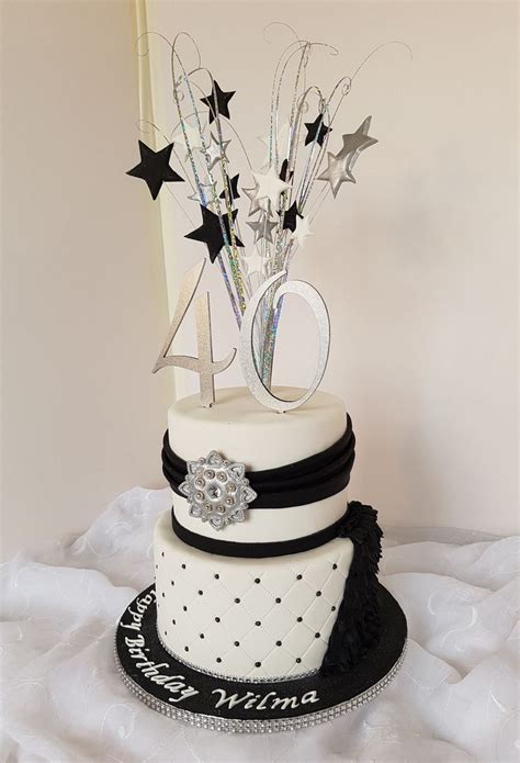 Fancy 40th White Silver And Black Birthday Cake In 2020 Black Gold