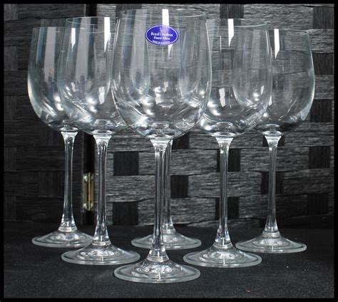 A Boxed Set Of Six Unused Royal Doulton Finest Glass Wine Glasses Contained Within The Original F