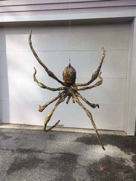 Easy Diy Hanging Spider Made From Aluminum Foil And Wire Armature