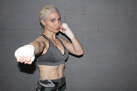 Interview With Pro Wrestler Boxer And Mma Fighter Sexy Star Miami Herald