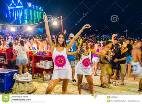The full moon party on koh phangan is the biggest and best of its kind. Full Moon Party At Koh Phangan Editorial Stock Photo ...