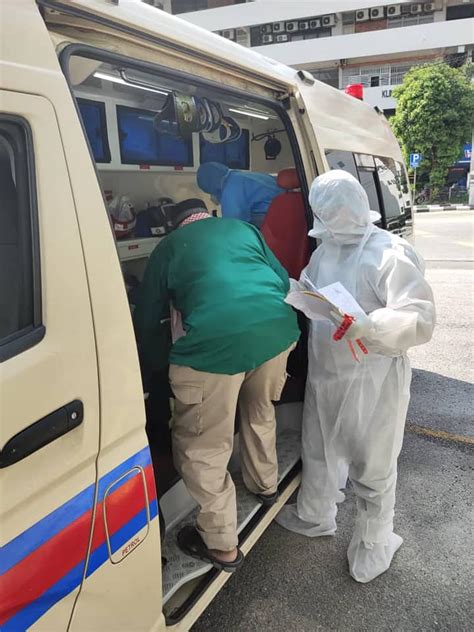Bukit aman police headquarters jalan bukit aman, tasik perdana, 50480 kuala lumpur, wilayah 4. Dibawa ke h0spital sebab ada simpt0m, lelaki ke Balai ...