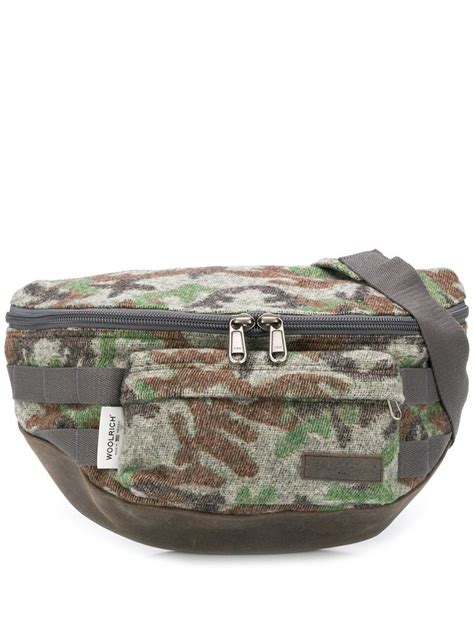Download Eastpak camouflage-print Sling Bag - Farfetch | Sling bag ...