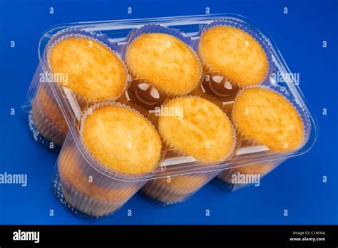 Packet Of 12 Fairy Cake Buns In A Cellophane Tray Stock Photo Alamy