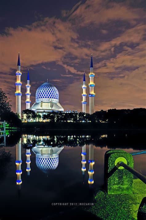 Masjid shah alam nasional utusan online. Nightscape | Shah Alam | Masjid Sultan Salahuddin Abdul ...