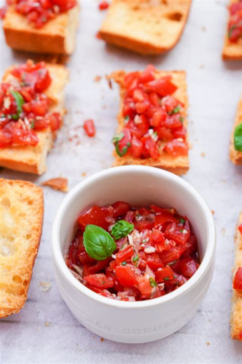 Bruschetta met tomaat en basilicum Recept