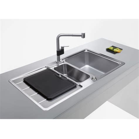 With franke sinks, each detail is considered, right down to a patented integral ledge that helps make prepping and cleaning effortless. Franke Hydros HDX 654 Stainless Steel Sink - Baker and Soars