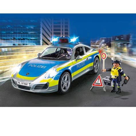 Später fährt das auto sogar wieder allein zum fahrer zurück, nachdem dieser es über sein smartphone gerufen hat. PLAYMOBIL® Porsche 911 Carrera 4S Polizei 70067 - Spar Toys