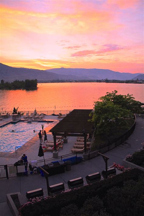 Osoyoos is the southernmost town in the okanagan valley in british columbia between penticton and omak. Osoyoos BC (With images) | Canada travel
