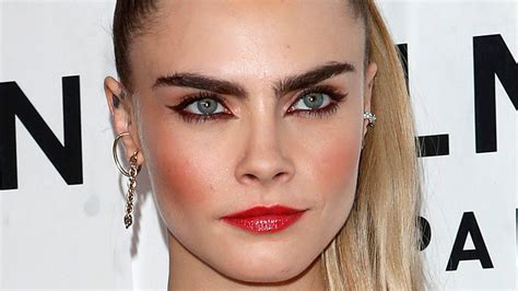 here s what cara delevingne looks like going makeup free