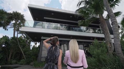 As you browse around the map, you can select different parts of the map by pulling across it interactively as well as zoom in and out it to find: 430 W San Marino Drive | Venetian Islands | Offered at ...